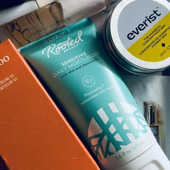 Bundle Assorted Luxury Skincare and Haircare Products 30+ Items - Picture 3 of 4